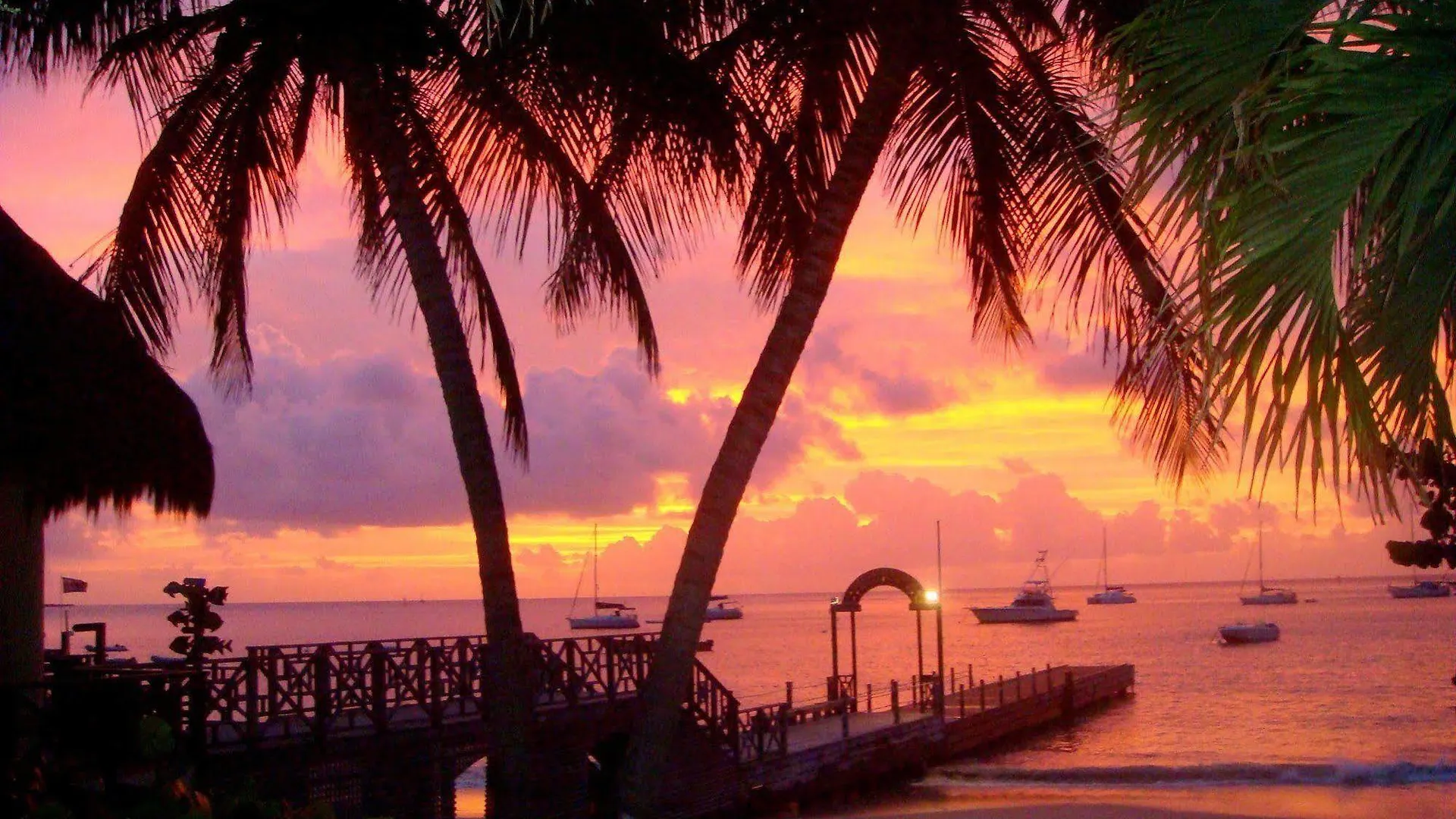 Tamarind Beach Hotel & Yacht Club Charlestown
